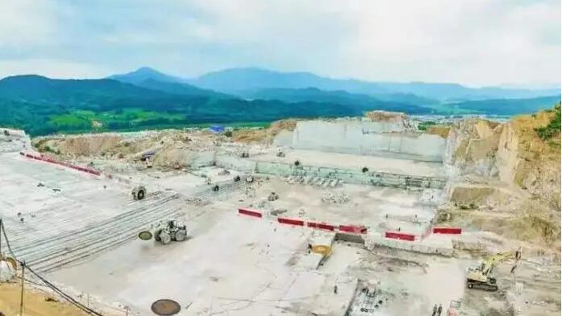 花岗岩餐桌断裂之谜：揭秘其抗裂性能